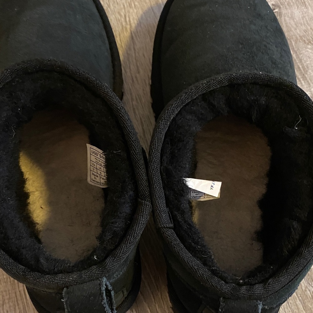 UGG Classic Ultra Mini 7 - Picture 6 of 6